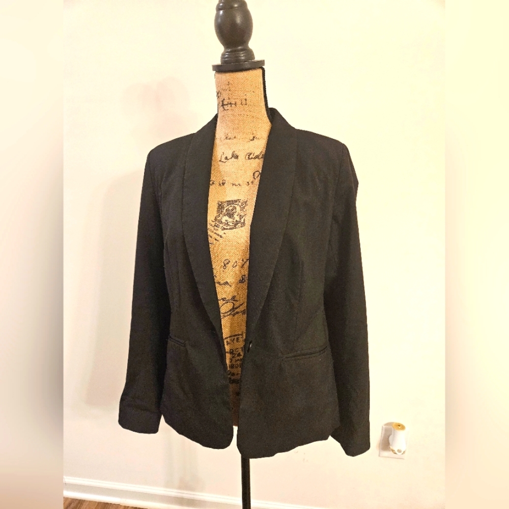 Preloved Old Navy Black Blazer